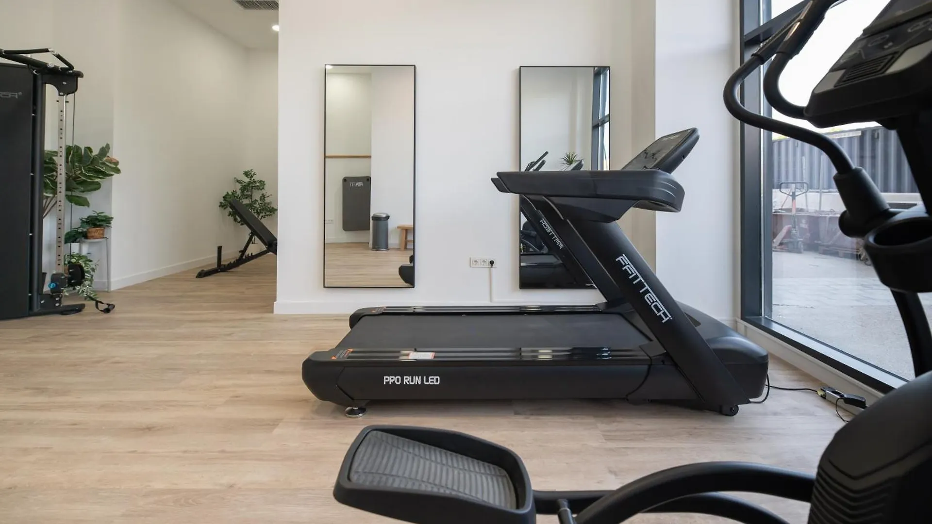 Xpce Urban 16 Malaga Skyline - Parking Free Apartment