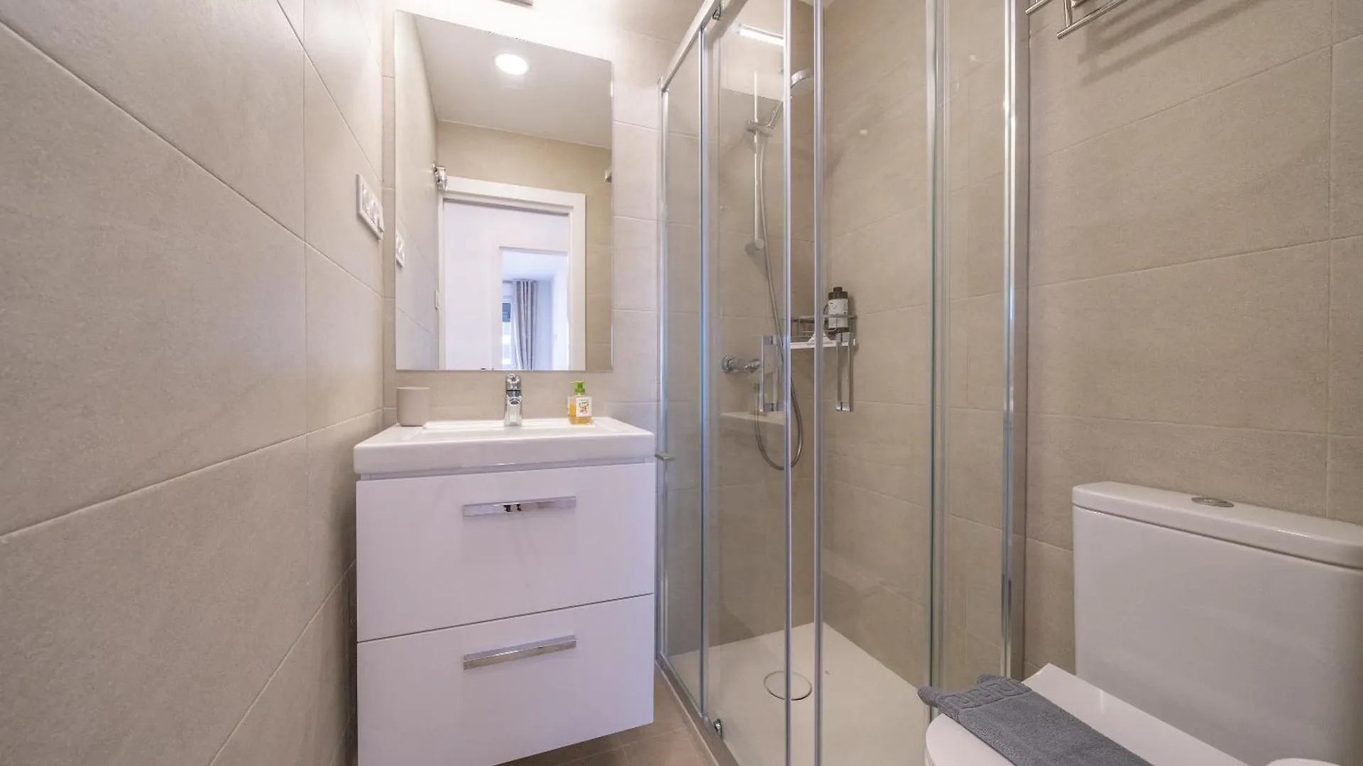 Xpce Urban 16 Malaga Skyline - Parking Free Apartment Spain