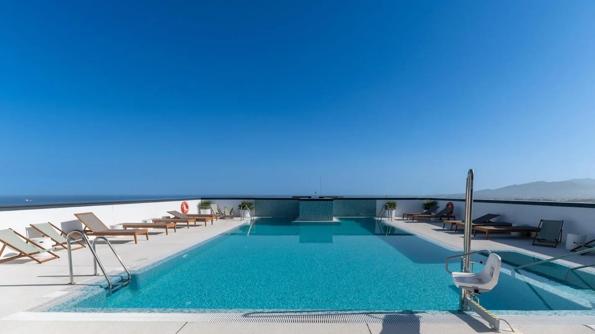 Xpce Urban 16 Malaga Skyline - Parking Free Apartment Spain