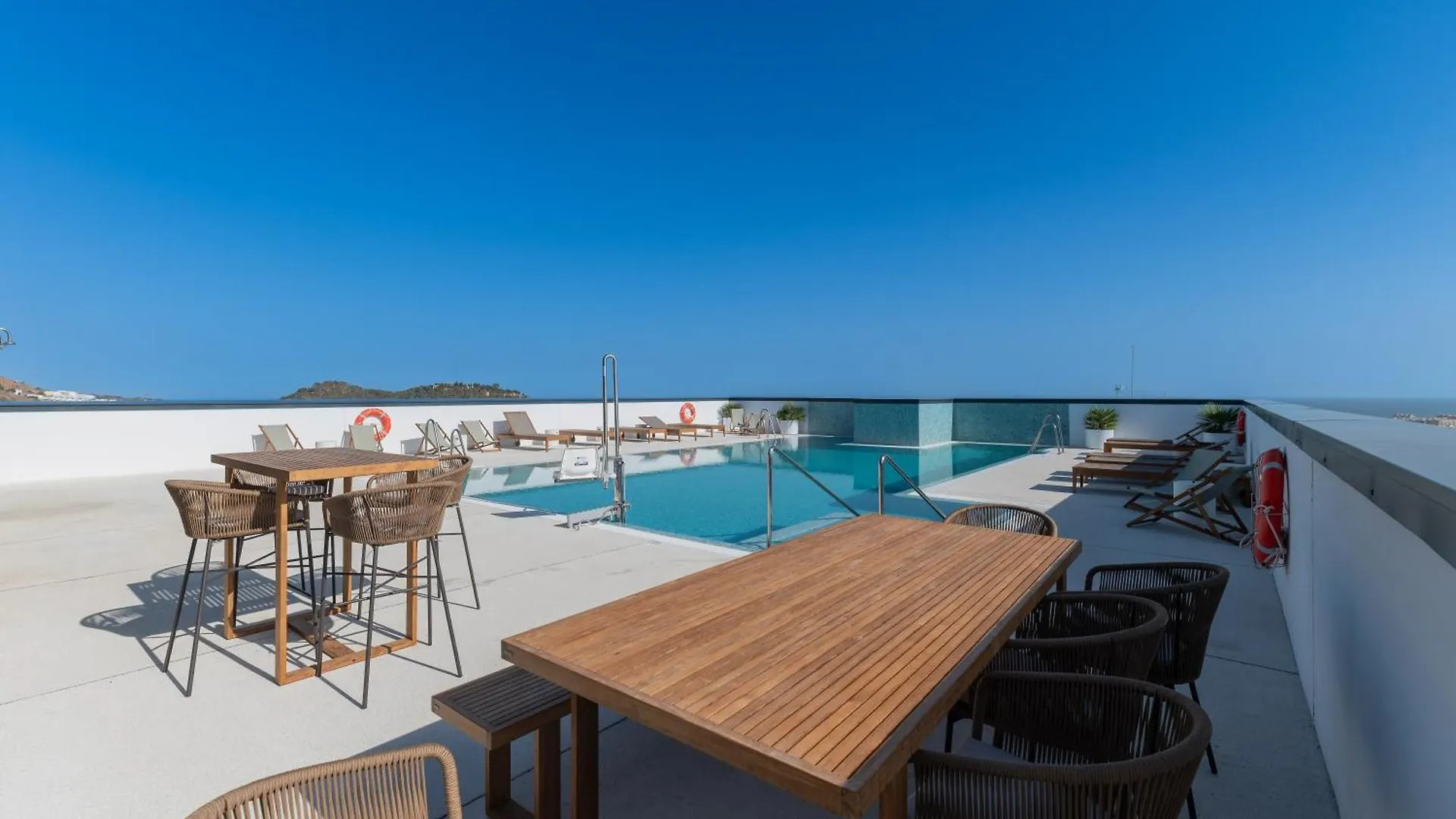 Xpce Urban 16 Malaga Skyline - Parking Free Apartment Spain